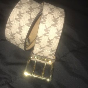 2 Michel kors belts barely worn
